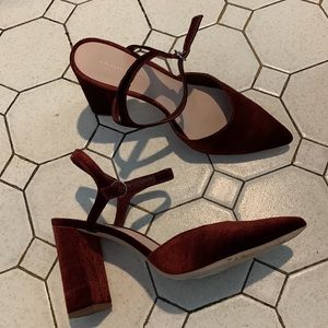 Beautiful dark rust/maroon 👠